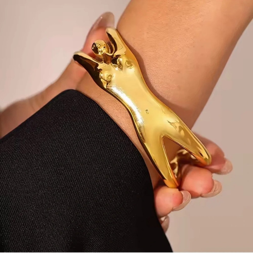 Gold-Tone Sculptural Cuff Bracelet ✨ - Picture 10 of 11